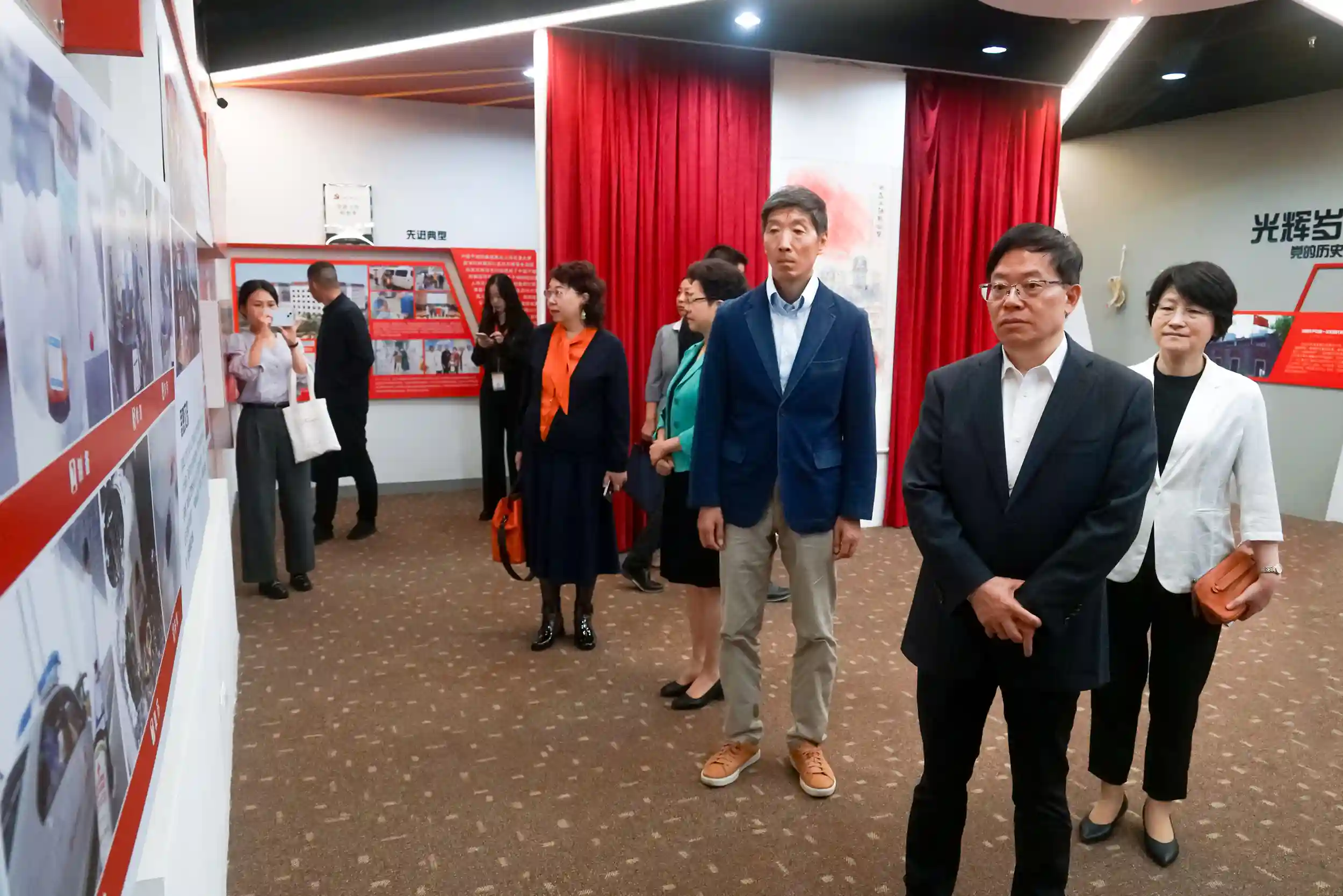 加强科普教育，上海市政协文卫体委赴中国干细胞集团开展走访调研